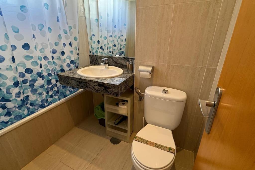 Apartamento A Pie De Playa Con Terraza Y Piscinas Leilighet Benalmádena Eksteriør bilde