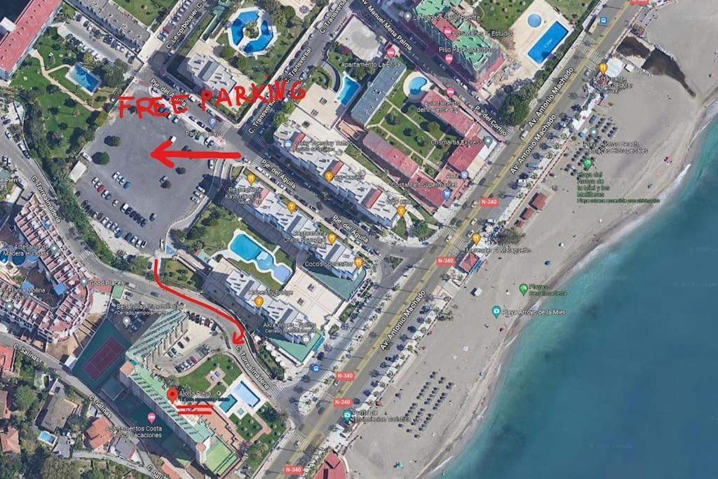 Apartamento A Pie De Playa Con Terraza Y Piscinas Leilighet Benalmádena Eksteriør bilde